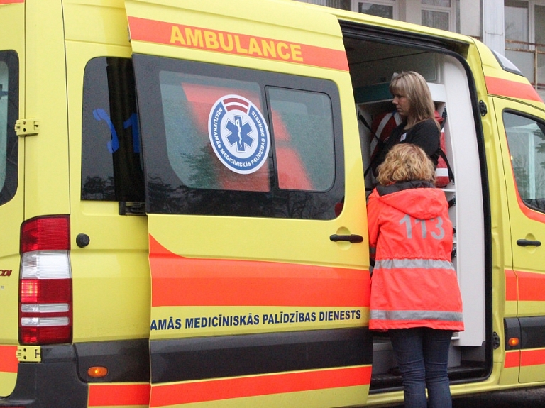 Latgalē, krītot no augstuma, traumas guvis gan bērns, gan pieaugušais