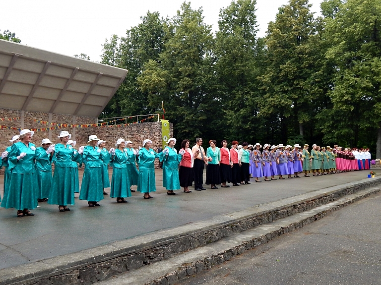 Bauskā norisināsies piektais Senioru deju festivāls

