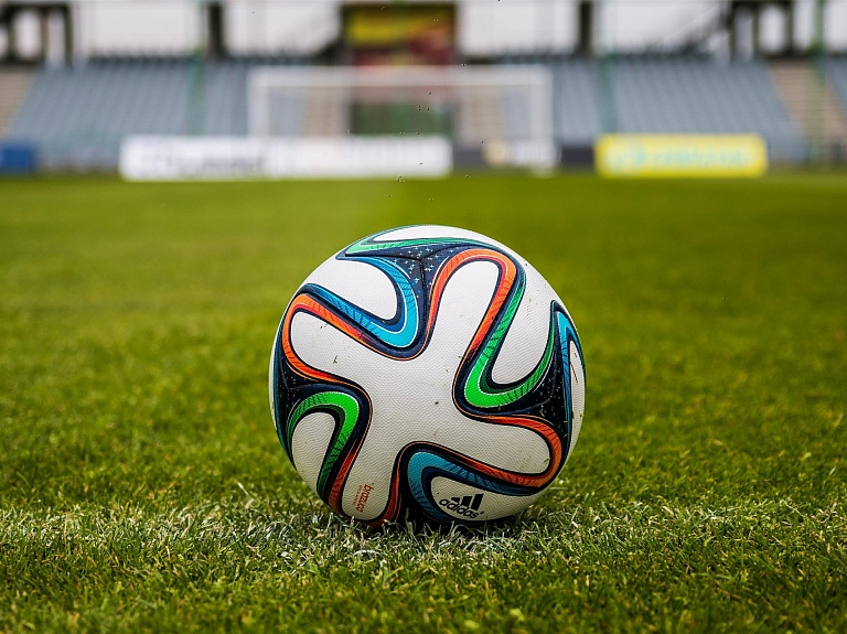 "Jelgavas" futbolisti Latvijas kausa aizstāvēšanu sāk ar izmocītu uzvaru pār titulēto "Skonto"