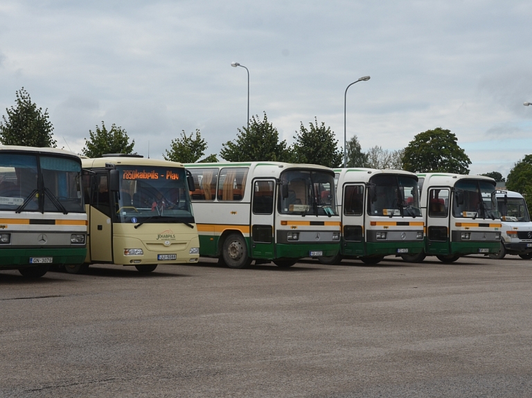 Jau no 2.jūlija kursē autobuss maršrutā "Tirdzniecības centrs "Sala"- Radžu ūdenskrātuve"

