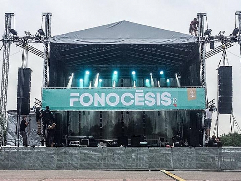 Sākas festivāls "Fono Cēsis" ar Frenku Tērneru

