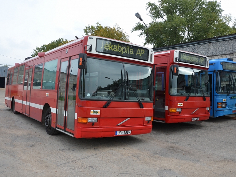 Pēc operas izrādes pasažierus uzņems papildus viens 5.maršruta autobuss

