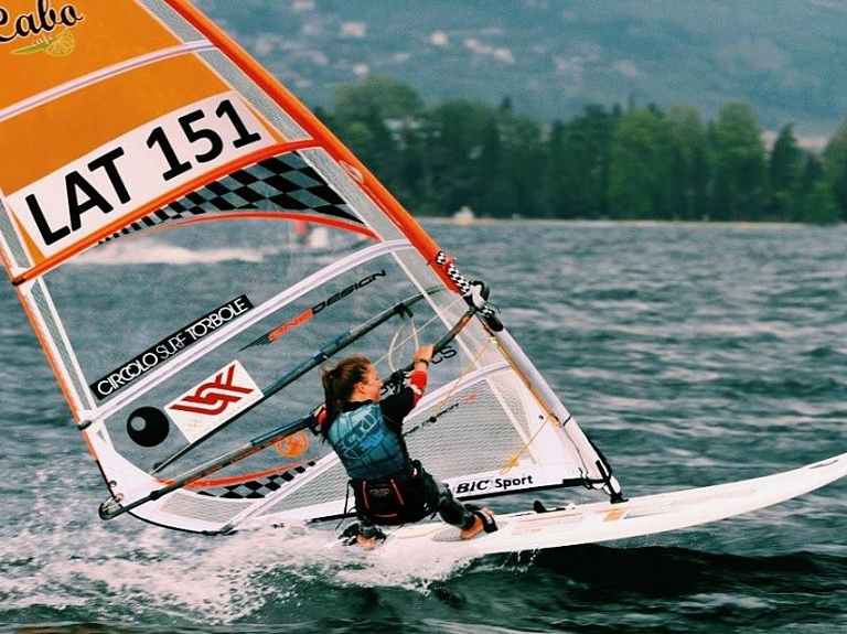 Delegācijas jaunākā pārstāve Birzule kā pirmā no Latvijas olimpiešiem dodas uz Riodežaneiro

