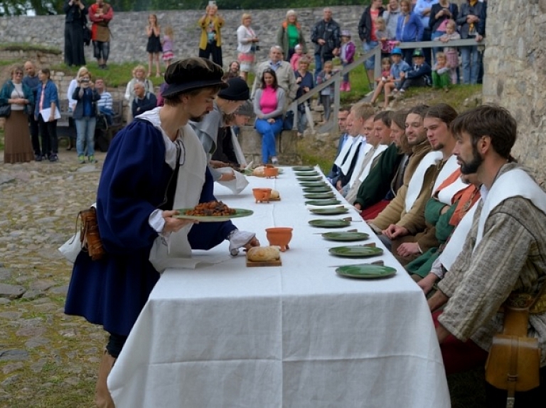 Cēsīs notiks Viduslaiku dienas "Bērnības zeme Livonija"