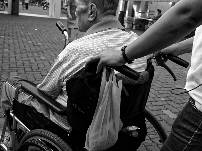 Cilvēkiem ar invaliditāti sniegs individuālajām vajadzībām atbilstošākus profesionālās rehabilitācijas pakalpojumus