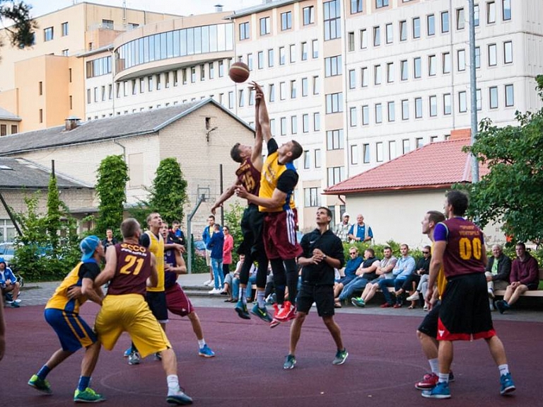 Ventspils Vasaras basketbola līgas finālā tiksies "Anzāģe/Pope" un "N&amp;J"

