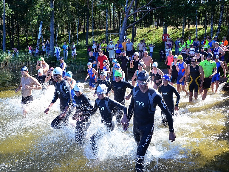 Būšnieku ezerā notiks Latvijas Kausa posms triatlona sprinta distancē

