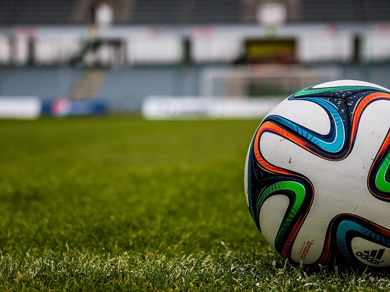 "Jelgavas" futbolisti cīņā par virslīgas pirmo trijnieku tiekas ar "Liepāju"