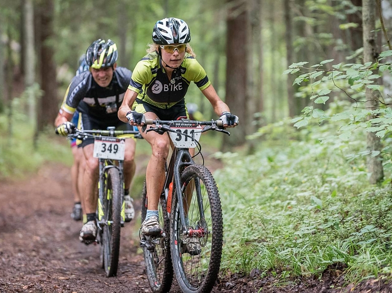 Talsos Latvijas čempionātā MTB maratonā favorīti ir cēsnieki un valcēniete

