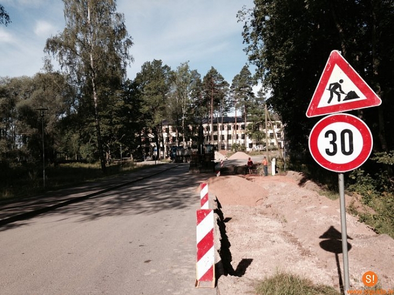 Uzsākta Laurenču ielas pārbūve

