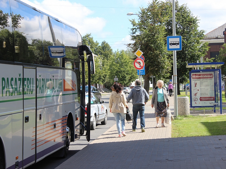 Valmieras pilsētas svētku laikā gaidāmas izmaiņas sabiedriskā transporta kustībā

