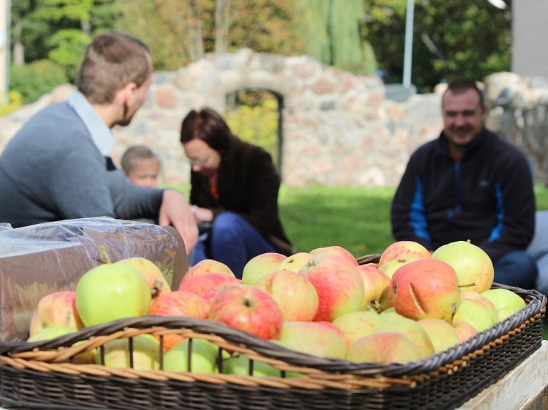 Tirgotājus aicina pieteikties tradicionālajam Rudens gadatirgum Siguldā