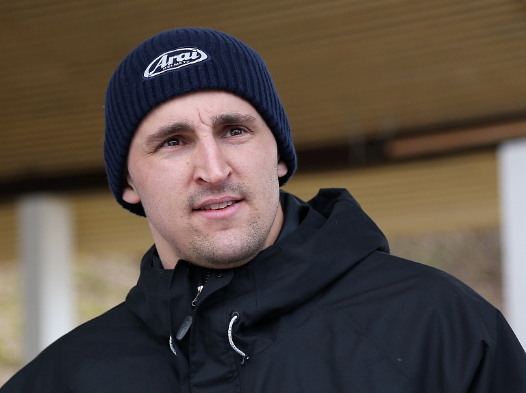 Bobsleja pilotam Melbārdim veikta muguras operācija; atveseļošanās laiks neskaidrs