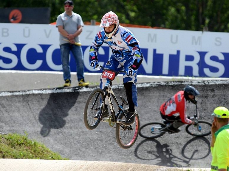 BMX svētki Valmierā – SCO Centrs BMX velotrasei 15 gadi