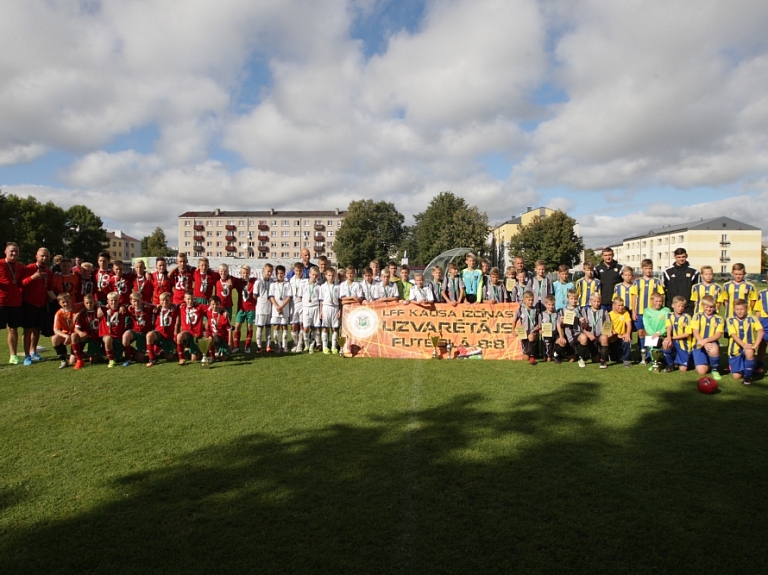 FK "Liepāja" U-12 vecuma komandai Ventspilī uzvara LFF kausa izcīņas turnīrā

