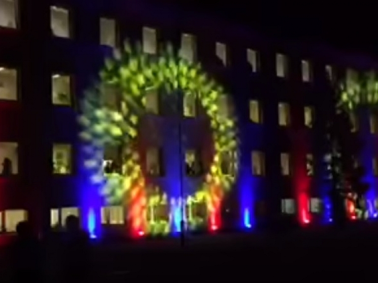 Video: Valmieras Pārgaujas ģimnāzija nosvinējusi 45 gadu jubileju

