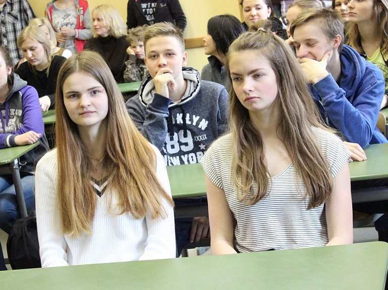 Daugavpils mācību iestādēs par 157 skolēniem pieaudzis apmācāmo skaits

