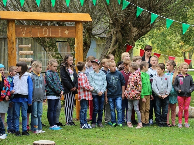 Alojā ar skolas atbalsta biedrības gādību izveidota "Zaļā klase"