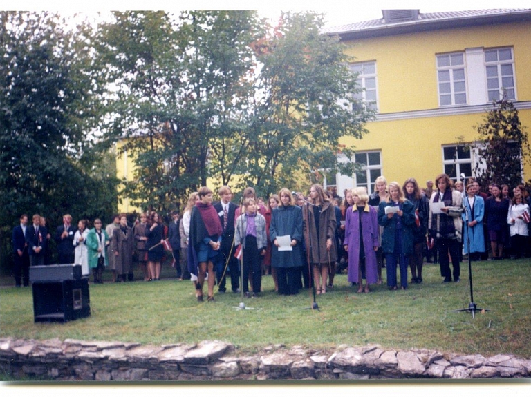 Ieskats vēsturē: Vidzemes Augskolas atklāšana 1996.gadā