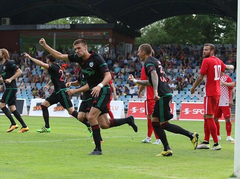 "Liepājas" futbolisti ļoti svarīgā Kurzemes derbijā uzņem "Ventspils" komandu