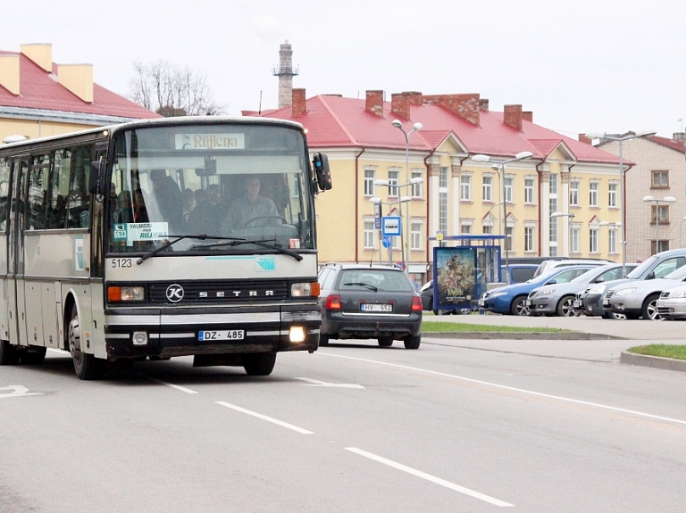 Simjūda gadatirgus laikā gaidāmas izmaiņas autobusu kustībā 

