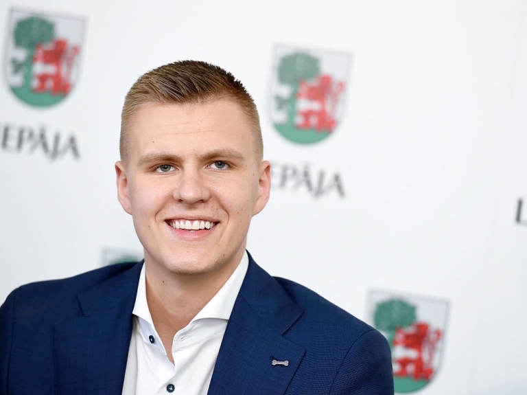 Liepājā prezentēs dokumentālo īsfilmu par Kristapu Porziņģi