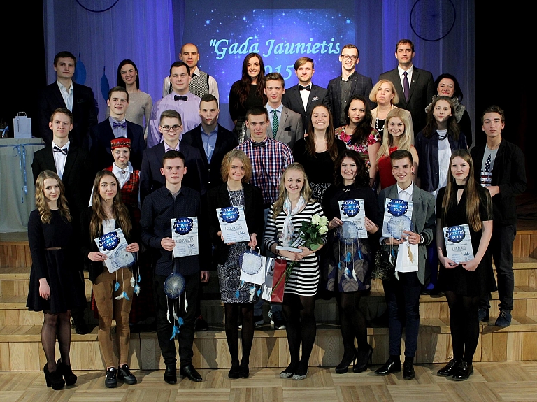 Svinīgā ceremonijā  apbalvos Limbažu "Gada Jaunieti  2016"

