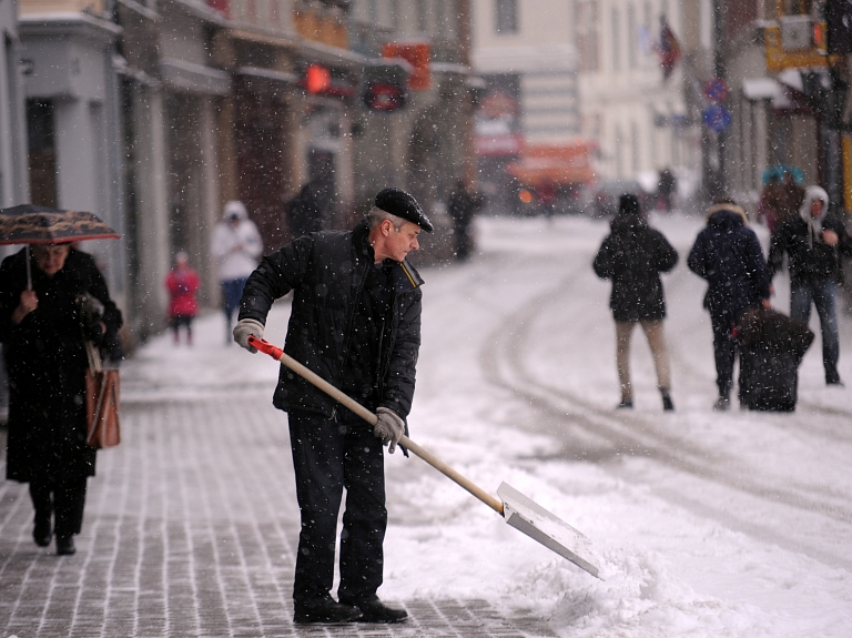 Rīgā sniega segas biezums sasniegs 25-30 centimetrus

