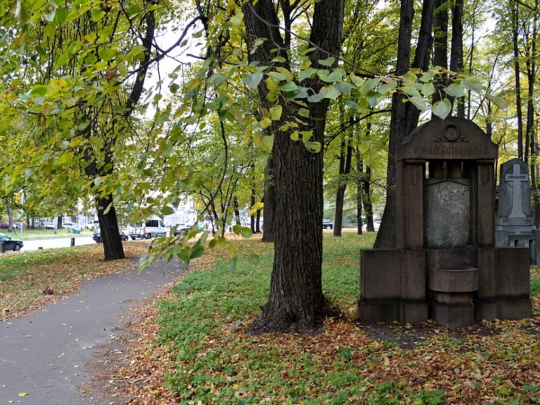 Lielo kapu aizstāvji satraukti par Skanstes tramvaja līnijas projekta pieteikuma noslepenošanu

