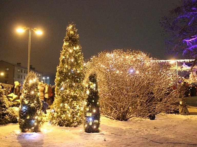 Valmierā sācies ziemas saulgriežu un Jaunā gada gaidīšanas laiks