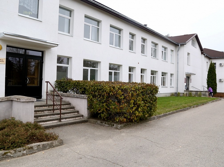 Madonas slimnīcā tuvākajos gados netiek plānota dzemdību nodaļas slēgšana