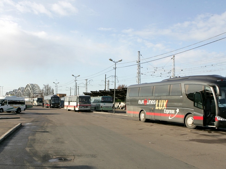 No nākamā gada mainīsies pasažieru pārvadātāji ar autobusiem Kuldīgas, Saldus un Krāslavas apkaimē