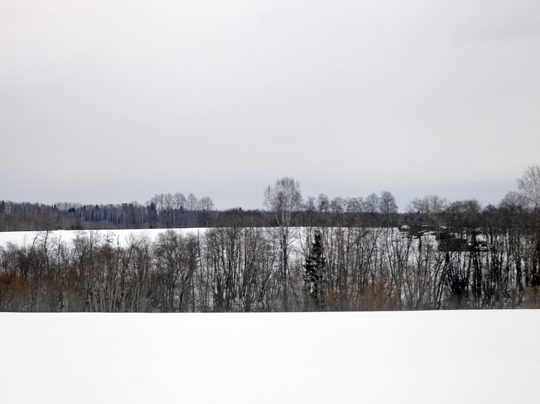 Deputāti vērtēs ierosinājumu ar NĪN neaplikt Latvijas robežas joslā esošo zemi