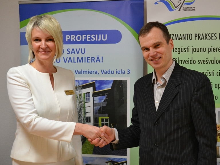 Vidzemes Augstskola un Valmieras tehnikums noslēdz sadarbības līgumu

