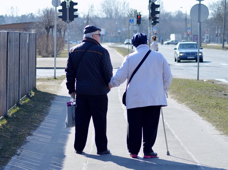 Jelgavas pensionāri prasa Saeimai un valdībai mazināt pensiju saņēmēju nevienlīdzību