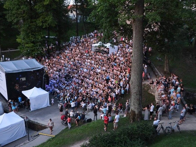 Aicina pieteikt pasākumus sarunu festivālam "Lampa"

