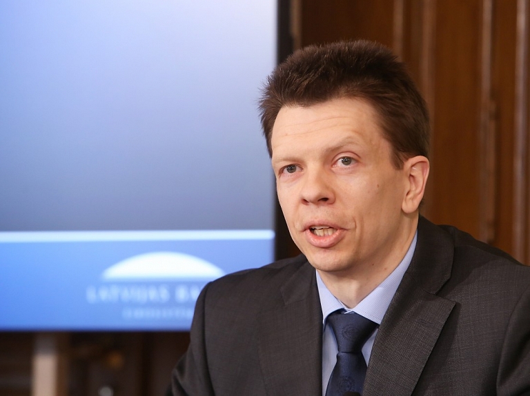 Latvijas Bankas padomnieks: Aizsardzībai jau šogad vai nākamgad vajadzētu tērēt 2% no iekšzemes kopprodukta