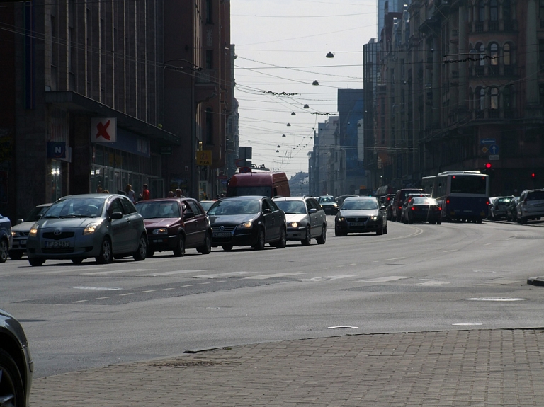 Eksperts: Skanstes tramvaja līnija palielinās sastrēgumus Brīvības ielā un pie Nacionālā teātra

