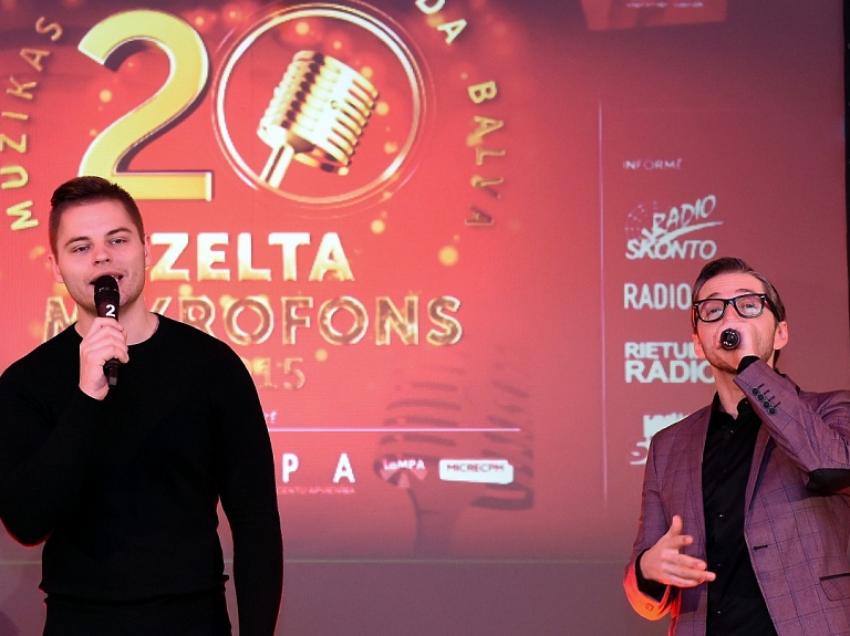 "Prāta vētra" un "Musiqq" saņemto 1500 eiro naudas balvu dāvina Liepājas mūzikas skolai