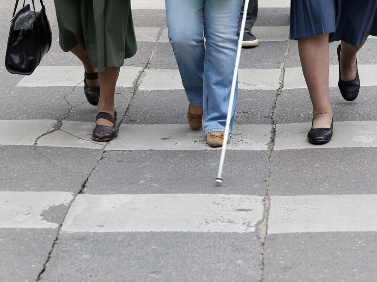 Pasludināts pārtraukums lietā par LLU prorektora uz gājēju pārejas notriekto sievieti