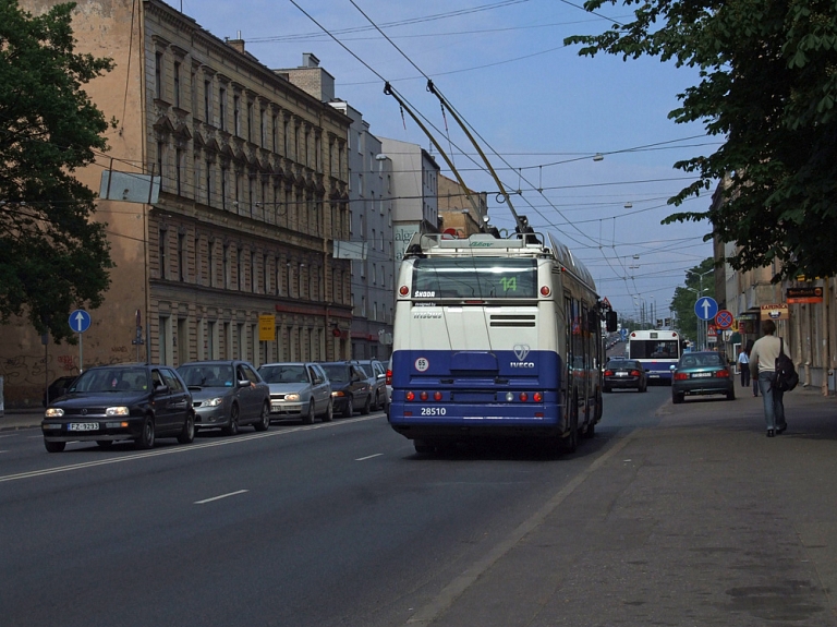 Martā 11 dienās Rīgā, Brīvības ielā, pārsniegts gaisa piesārņojuma normatīvs

