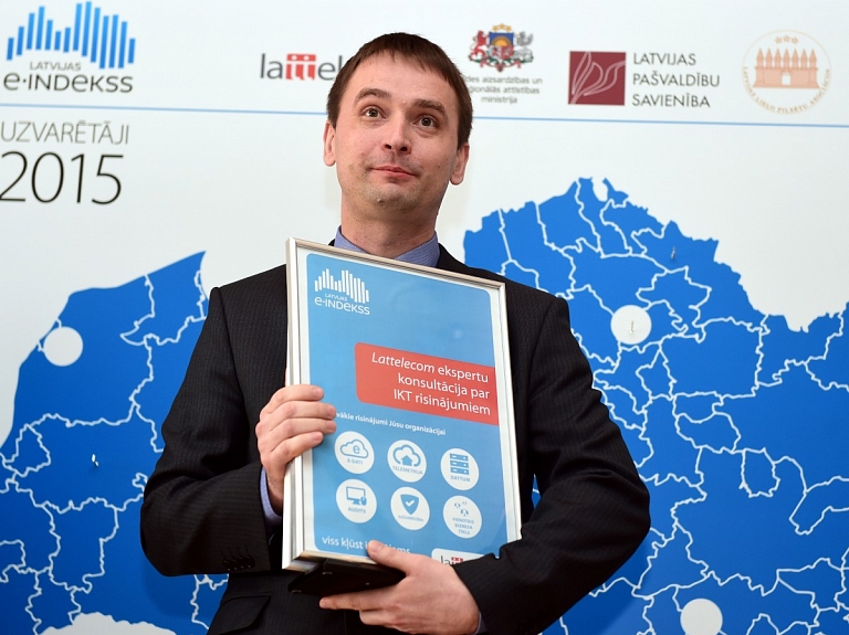 Iepriekš Ozolnieku novadā no LZS startējošais bijušā domes priekšsēdētāja Aināra dēls būs "Vienotības" sarakstā