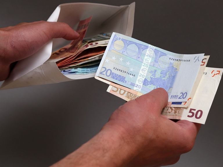 Liepājā no dzīvokļa nozog vairākus desmitus tūkstošus eiro