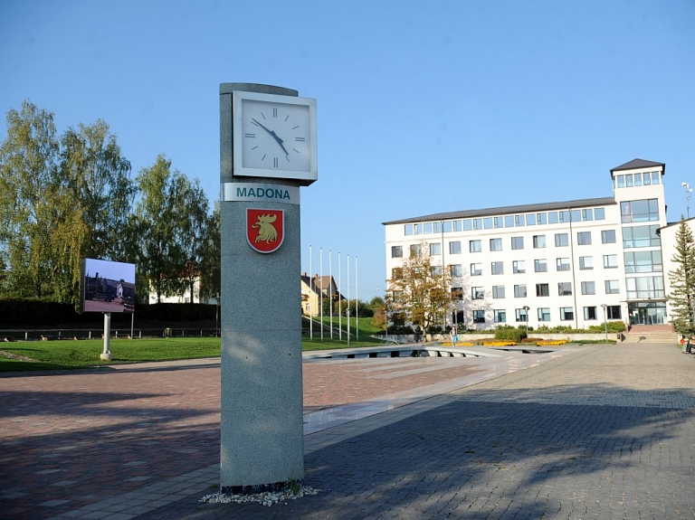 Madonas pilsētas vidusskolas direktores amatam izvirzīta 1.vidusskolas direktora vietniece