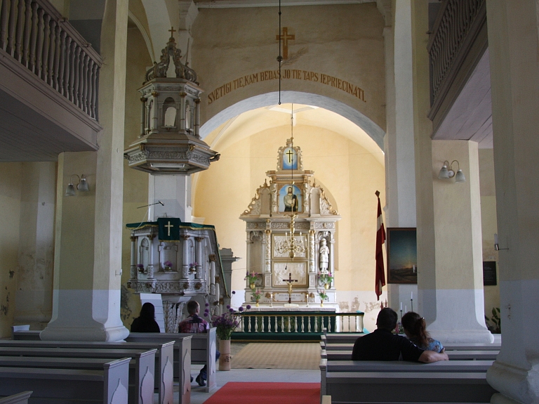 Jaunpils luterāņu baznīca