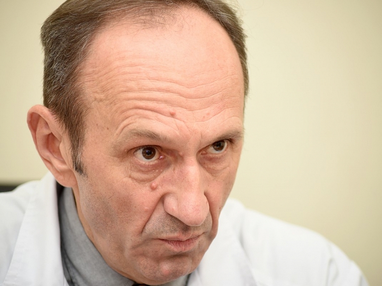 AT atceļ attaisnojošo spriedumu kukuļņemšanā apsūdzētajam Jelgavas slimnīcas vadītājam