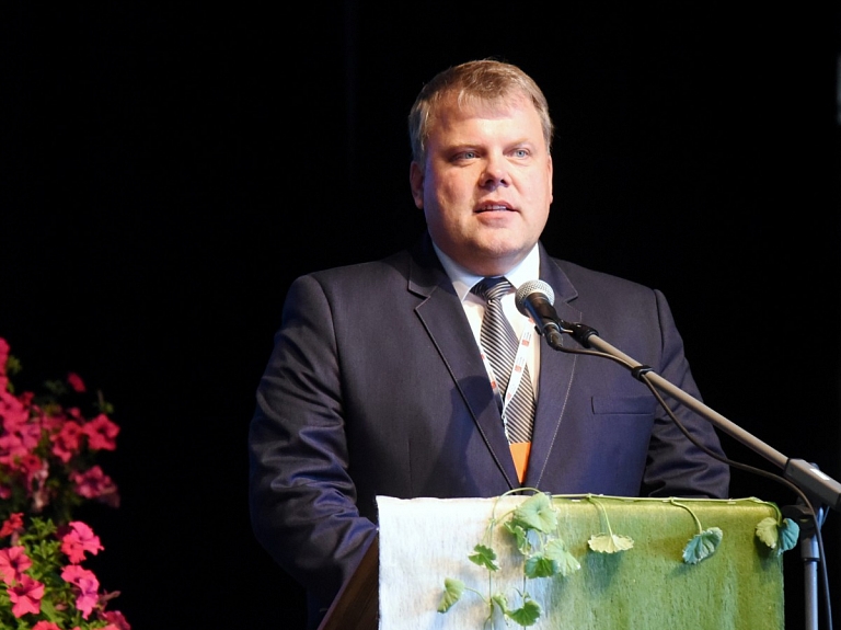 Pēc 16 gadu darba Kaminskis atstās Auces mēra amatu