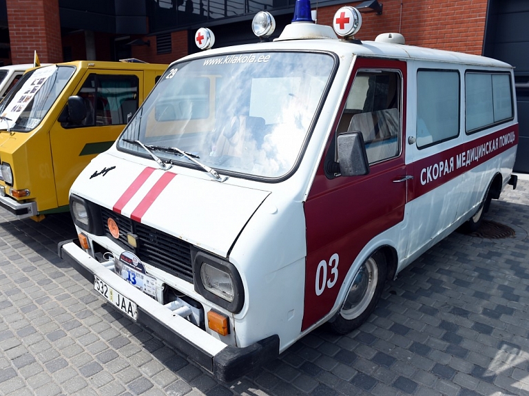 Veloekskursijā "Metāla spēkratu ceļš" Jelgavā varēs apskatīt RAF mikroautobusus