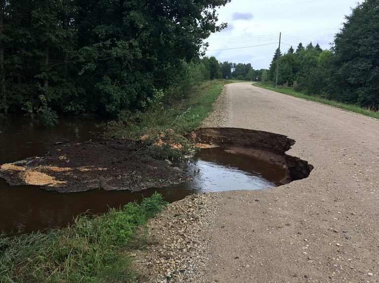 Daugavpils novada pašvaldības infrastruktūrai plūdi nodarījuši 300 000 eiro kaitējumu