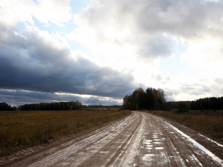 Ventspils novadā sāks sešu grants ceļu pārbūvi